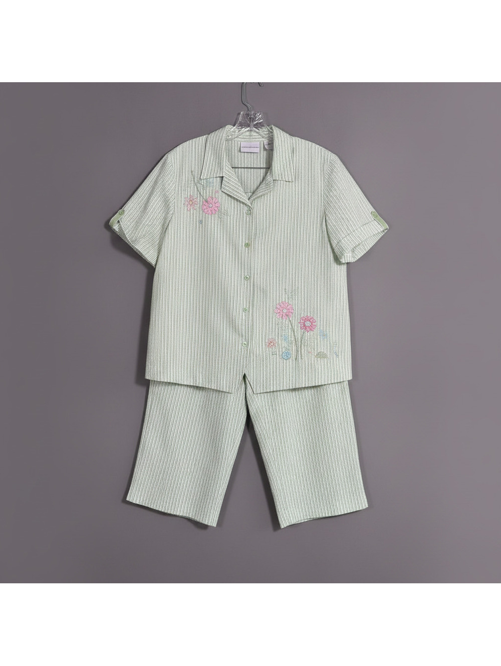 Vintage Alfred Dunner Sage Green Embroidered Floral Pants Set 2-Piece Top Pants